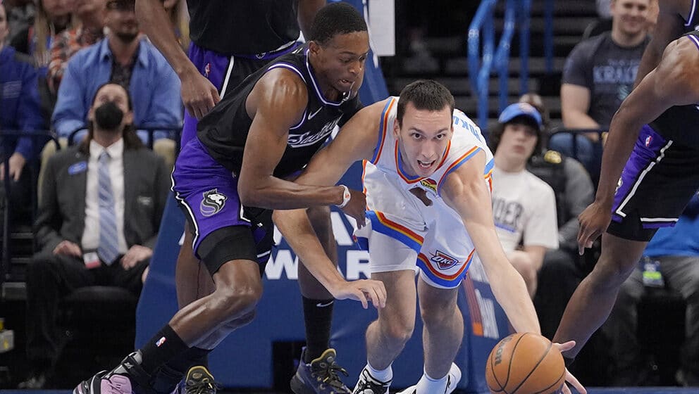 Pokuševski uz rame Medžiku 1