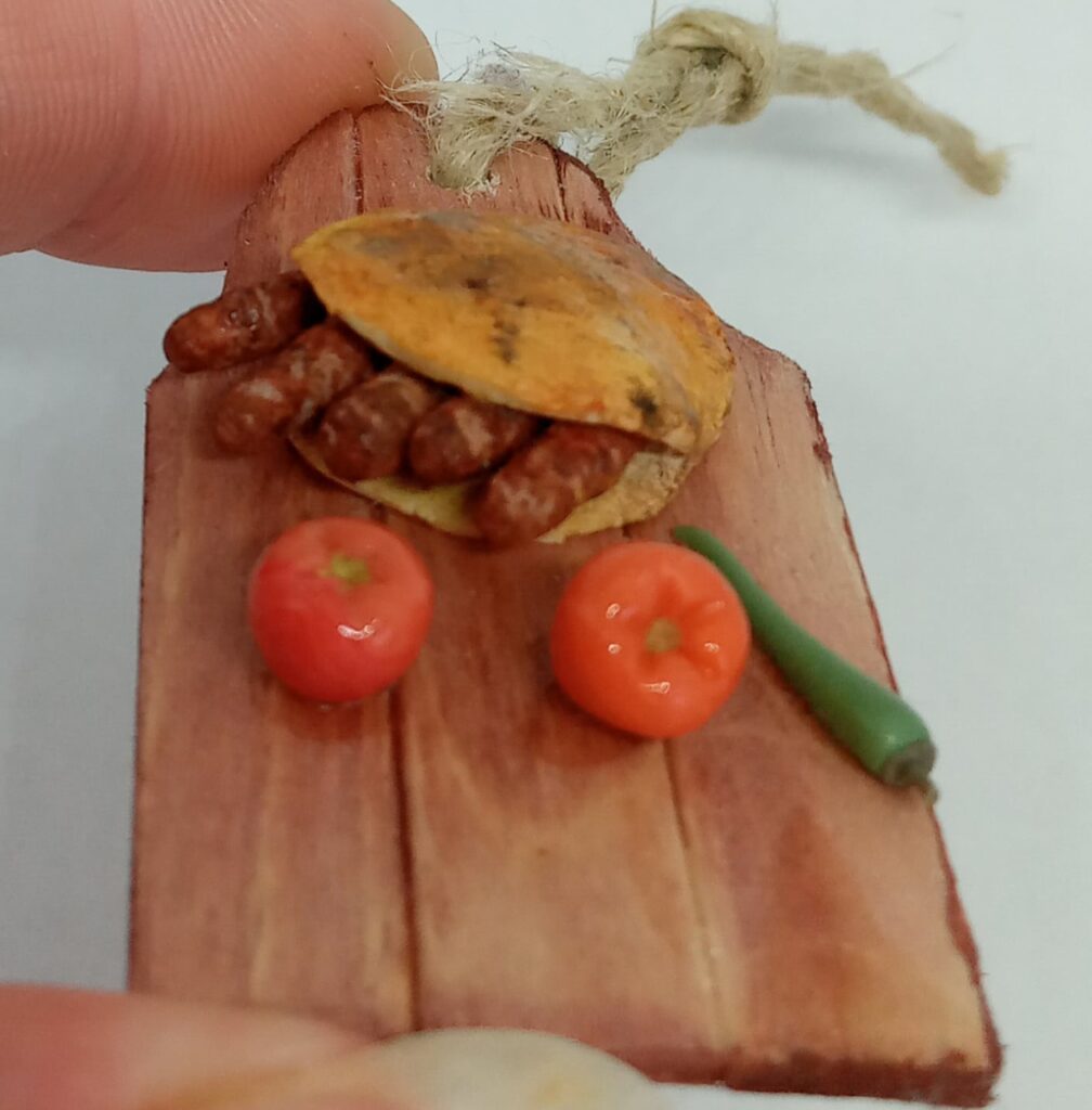 Meze na dasci, roštilj, kroasan, kotlić i kuhinjski elementi staju na dlan jedne ruke: Subotičanka otkriva svoju tajnu 4 Meze na dasci, roštilj, kroasan, kotlić i kuhinjski elementi staju na dlan jedne ruke: Subotičanka otkriva svoju tajnu 4