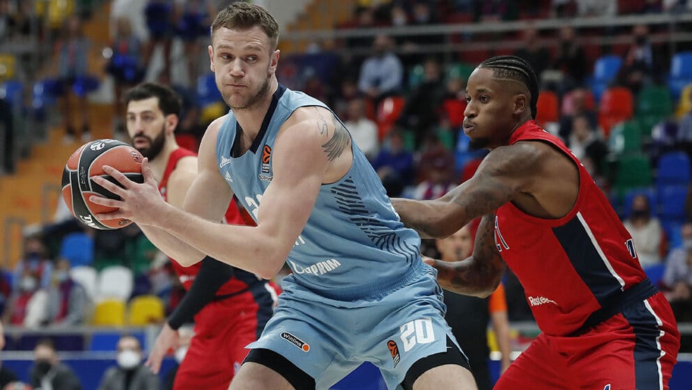 Tri karte za plej-of 1