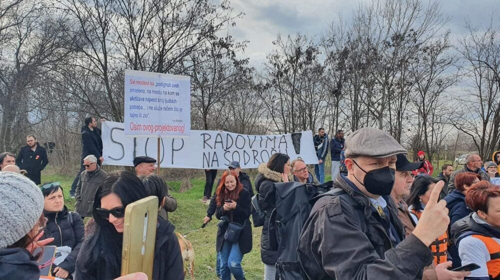 Aktivista OSA-e tvrdi da su osobe koje su ih napale povezane sa grupom Zvonka Veselinovića 1