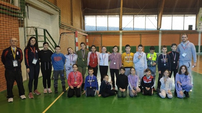 Kikinda: Dvanaest medalja za karate klub „Feniks“ 1