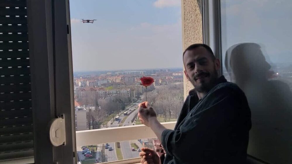 "Tokom otvaranja brze pruge u Novom Sadu dron mi je bio ispred prozora": Aktivista tvrdi da su motrili na svaki njegov pokret 1