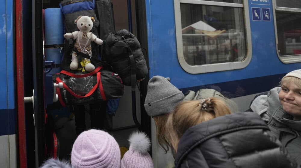 U Nemačku dnevno stiže 10.000 ukrajinskih izbeglica, Velika Britanija primila 50 1