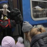 U Nemačku dnevno stiže 10.000 ukrajinskih izbeglica, Velika Britanija primila 50 10