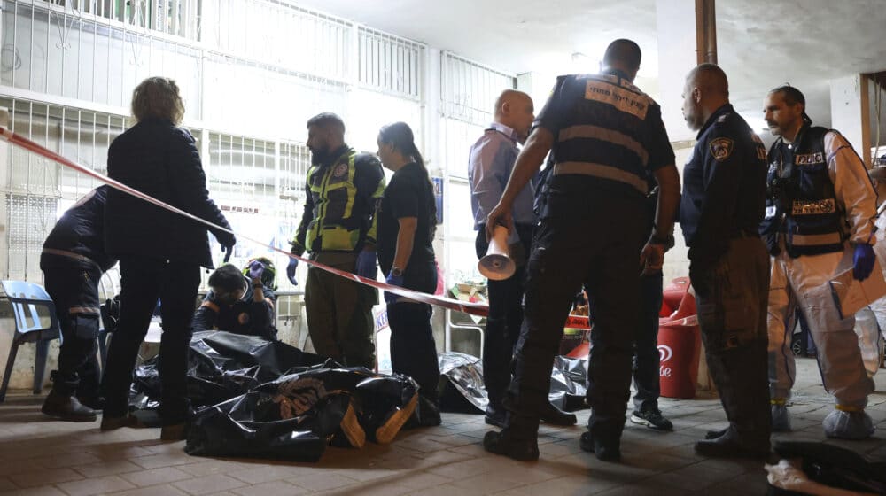 Gutereš i SAD osudili napade u Izraelu 1