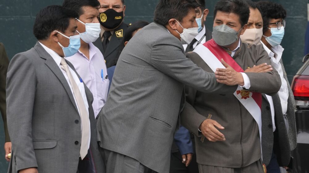 Predsednik Perua izbegao opoziv 1