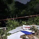 Nađena "crna kutija" kineskog aviona koji se srušio 3