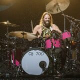 Preminuo Tejlor Hokins, bubnjar američkog benda Fu fajters 8