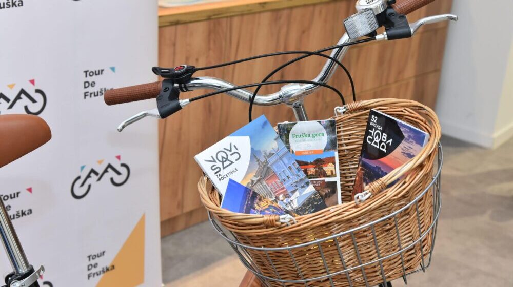 Turističkoj organizaciji Novog Sada uručen prvi bicikl novosadske proizvodnje 1