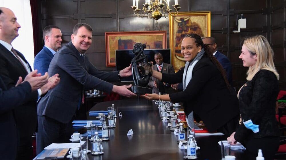 Uspostavljena saradnja AP Vojvodine i provincije Bengo u Angoli, glavni sektor biće poljoprivreda 1