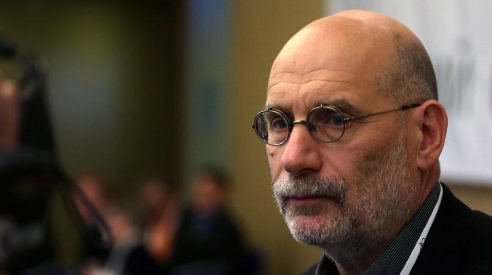 Rusija dodala popularnog pisca Akunjina u registar ekstremista i terorista 1