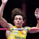 Oboren svetski rekord u Beogradu: Duplantis osvojio zlato u skoku sa motkom 9