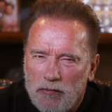 Arnold Švarceneger se u videu obratio Rusima: Ovo je rat onih na vlasti u Kremlju 9