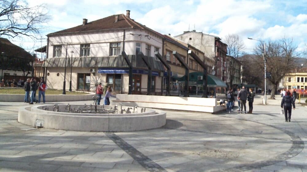 Bivša predsednica opštine dokazuje svoj politički rejting, a građani Bajine Bašte trpe ucene naprednjaka 1