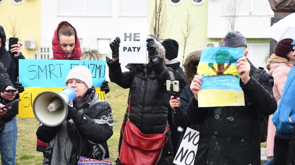 Skup solidarnosti u Novom Sadu: Vojvodina uz građane Ukrajine 1