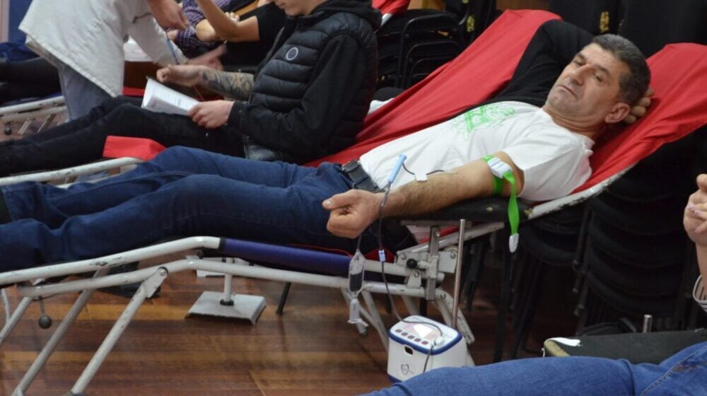 Paraćinski Crveni krst organizuje akciju dobrovoljnog davanja krvi 1