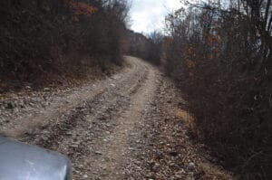 Zašto turisti koji ne voze džip već dve godine ne mogu u etno - selo kod Trgovišta 4 Zašto turisti koji ne voze džip već dve godine ne mogu u etno - selo kod Trgovišta 4