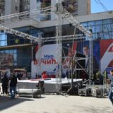 Vranje: Završne pripreme pred današnje Vučićevo obraćanje u centra grada (FOTO) 11