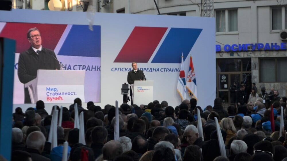 Vučić obećao "stotine miliona evra" ulaganja u Vranje i okolinu 1