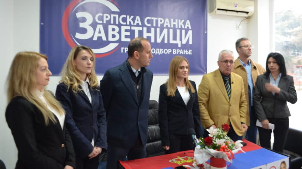 Zavetnici: Brnabić u Berlinu potpisala sporazume pred zastavom lažne države Kosovo 1