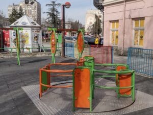 Polomljena i devastirana sva dečija igrališta u centru Kragujevca 3
