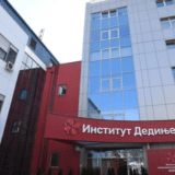 Kako izgleda operacija zamene aortinih valvula?: Simpozijum iz oblasti minimalno-invazivne hirurgije održava se sutra na Institutu "Dedinje" 6