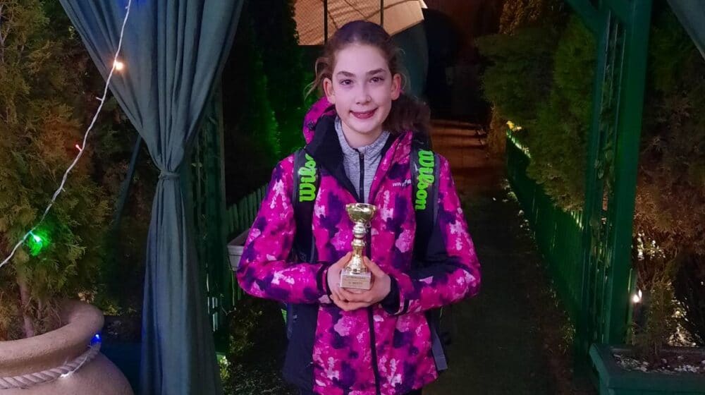 Kikinda: Mlada teniserka Dunja Vlaisavljević u prethodne dve nedelje dva puta bronzana 1