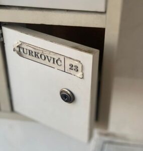 Neznani glasači „vaskrsli” i u Kragujevcu 3