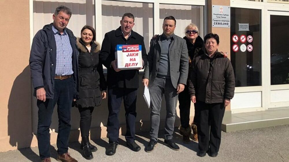 Jedinstvena Srbija, sa devet odborničkih kandidata, sama izlazi na izbore u Sevojnu 1