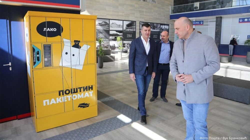 Prvi paketomat u Novom Sadu postavljen na Železničkoj stanici 1