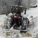 Crveni krst uputio pomoć zavejanim selima oko Pirota, Crne Trave i Babušnice 3