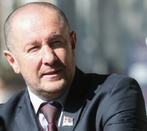 Kragujevac je prezadužen i nestručno vođen, tvrdi odbornik SNS Goran Kovačević 3
