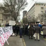 Pijačni prodavci se razišli: Niko im se nije obratio iz Predsedništva 5