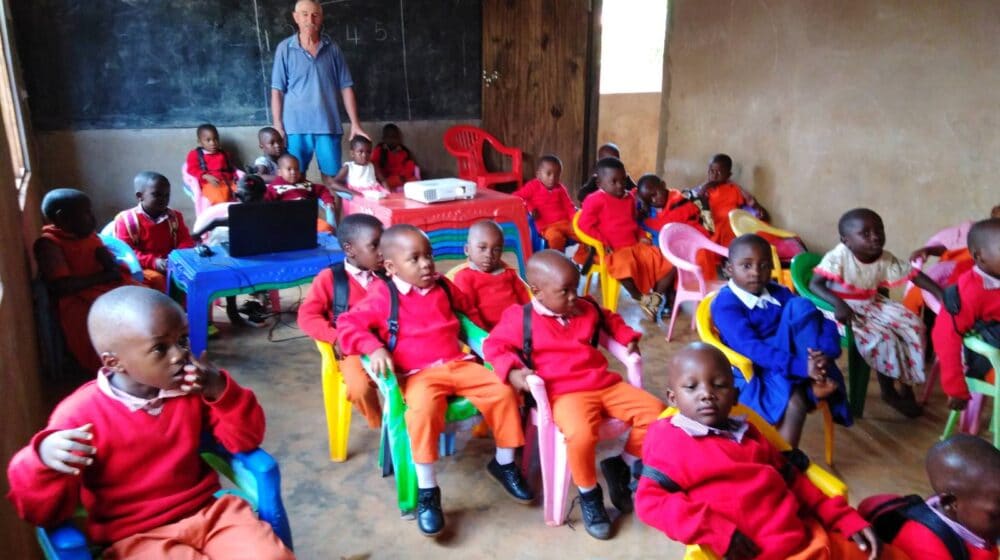 Kako je Jagodinac odlučio da godinama volontira u Africi i radi u sirotištima u Keniji i Tanzaniji (FOTO) 1