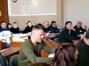 Meštani tvrde da je ovo najnebezbednija zona škole u Srbiji 2 Meštani tvrde da je ovo najnebezbednija zona škole u Srbiji 4