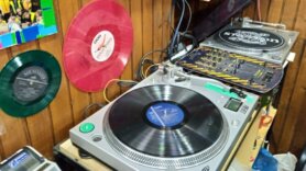 Jedina prodavnica gramofonskih ploča u Subotici Subotičani se vraćaju gramofonskim pločama 15