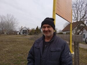 U subotičkoj Diljskoj ulici ljudi žive bez vode, asfalta i kanalizacije: Nadaju se da će započeti radovi rešiti njihove muke (FOTO) 2