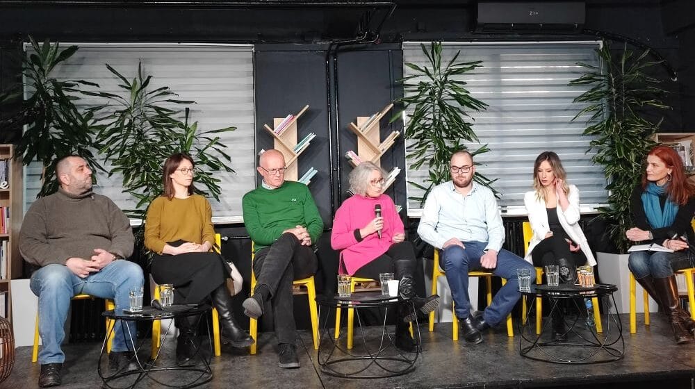 Aida Ćorović: Aktivizmom sam i svoju porodicu dovodila u ozbljno stanje ugroženost 1