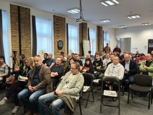 Održana tribina “Kako je nenormalno postalo normalno?” u Subotici (VIDEO) 2 Održana tribina “Kako je nenormalno postalo normalno?” u Subotici (VIDEO) 2