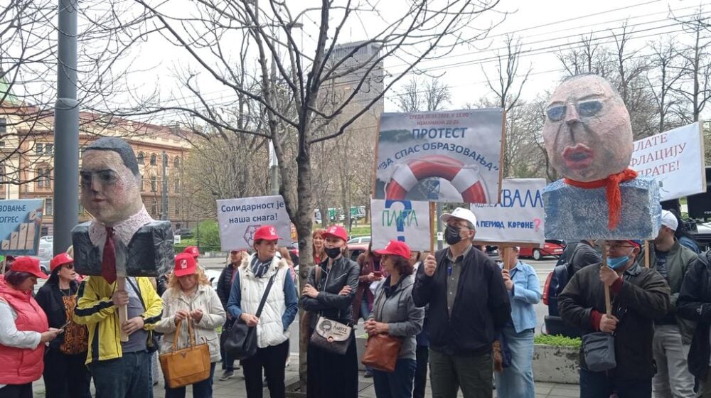 Protest članova Foruma srednjih stručnih škola ispred Ministarstva prosvete 1