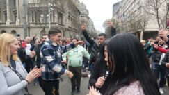 Protest pijačnih prodavaca Nezadovoljni pijačni prodavci pred Predsedništvom, poručuju "može sve - kase ne" (VIDEO, FOTO) 9