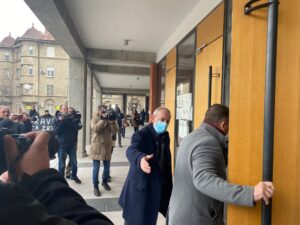 Ispred Palate pravde protest protiv Aleksića, traže od suda da donese pravdu žrtvama 5 Ispred Palate pravde protest protiv Aleksića, traže od suda da donese pravdu žrtvama 5