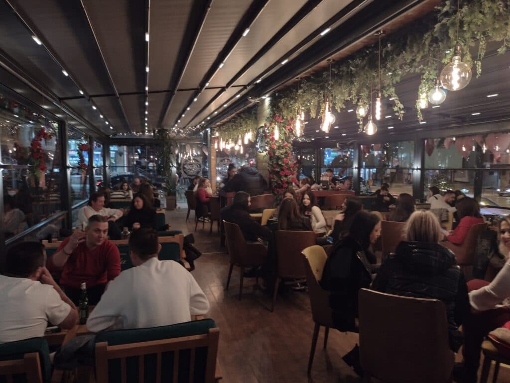 Ukidanje kovid propusnica: Doviđenja do sledećeg prokuženja 3 Ukidanje kovid propusnica: Doviđenja do sledećeg prokuženja 3