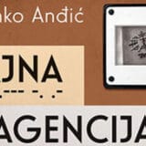 Roman o (dez)informacijama 13