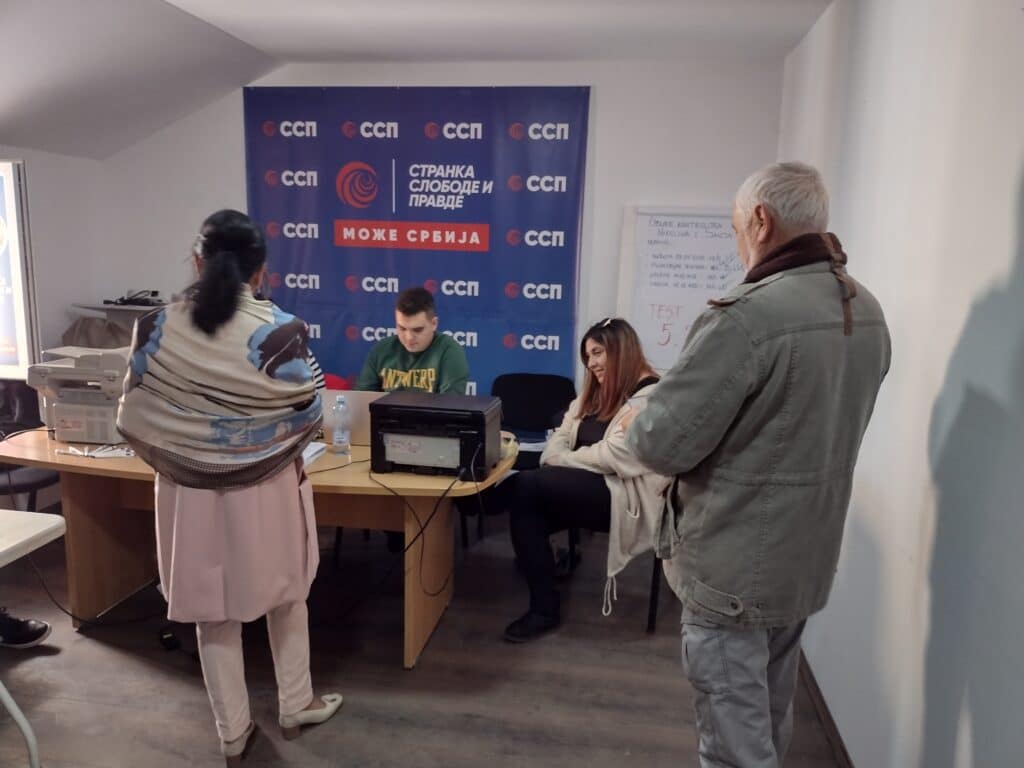 Bivša potpredsednica kragujevačkog SPS potpisala za Ponoša 2