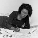 Izvođenje poezije Maje Angelou na filmu 6