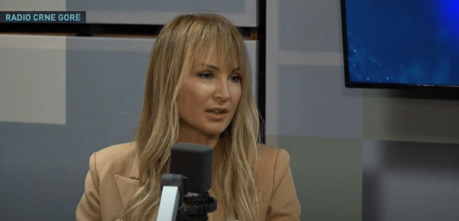 Osmi mart - ženama je potreban posao, cveće je za jedan dan 1