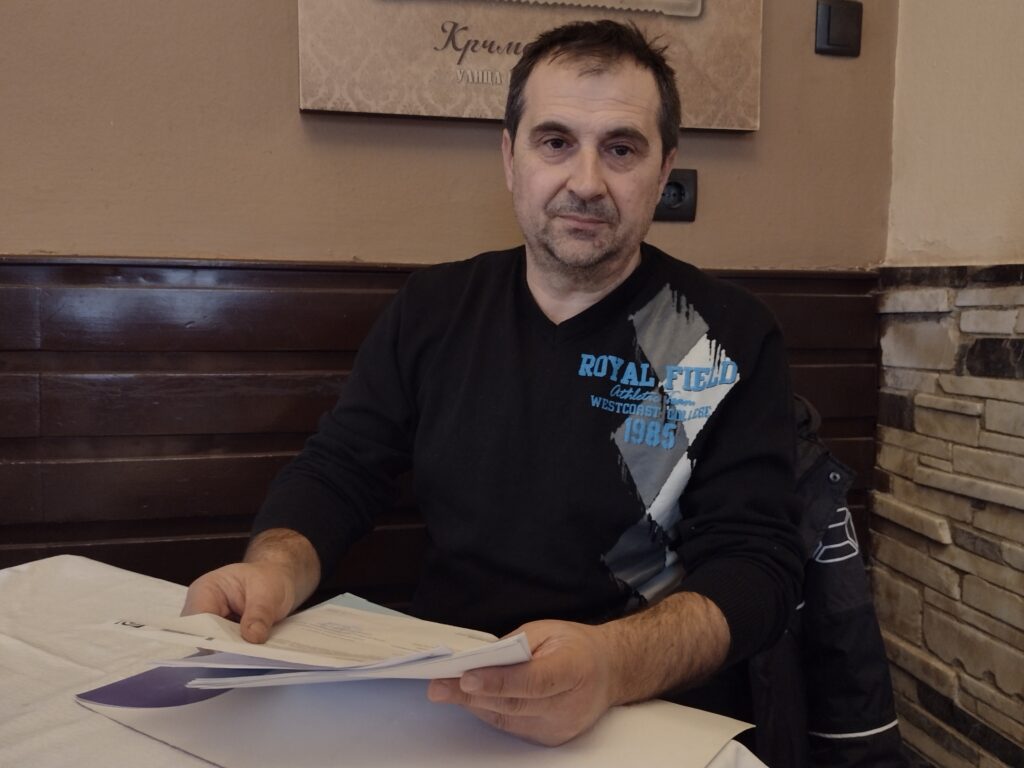 Izvršitelji progone Kragujevčanina zbog duga za struju koji nije napravio 4 Izvršitelji progone Kragujevčanina zbog duga za struju koji nije napravio 4