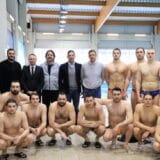 Ministar Udovičić posetio danas u Kragujevcu Vaterpolo klub „Radnički” i Ekonomsku školu 6
