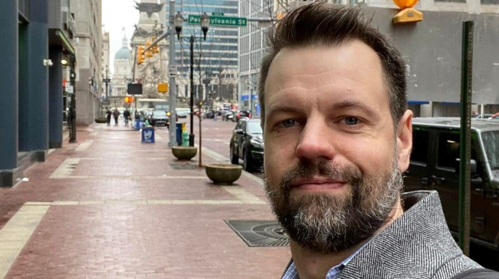 U SAD svi imaju osećaj da nikad nisu dovoljno učinili, u Srbiji se spoji "kraj s krajem" i ode na kafu 1